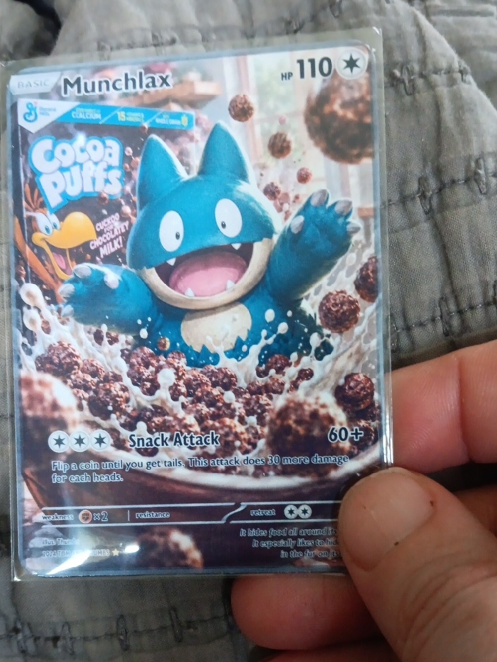 Munchlax Pokémon Card - Blue